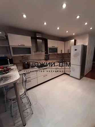 Оренда Квартира 3-кімнатна, 7/7 поверх на вул. Велика Васильківська Київ