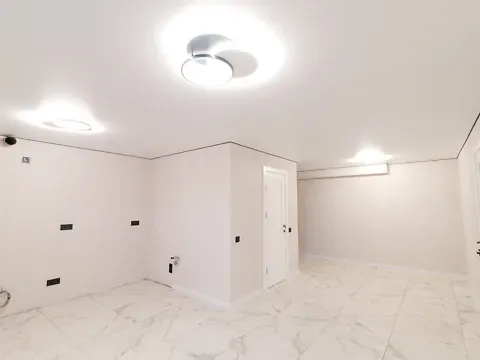 For sale 2-room Apartment 67 sq.m Подільська вулиця 2А Luts'k - photo 2