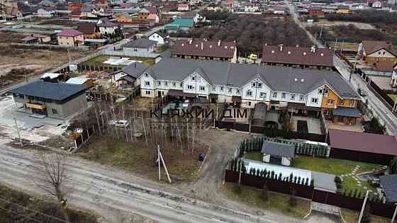 БЕЗ КОМИССИИ!!! Продажа отличного 3-х уровневого таунхауса в с. Новое. № 2211350 Нове