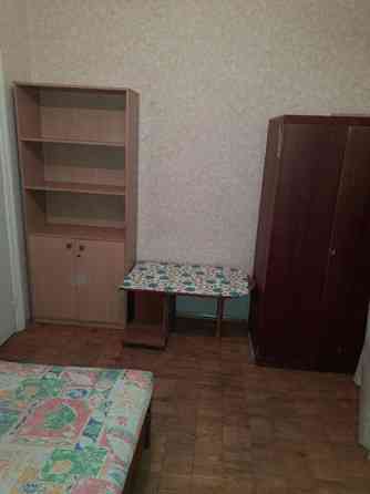 Оренда Квартира 3-кімнатна, 1/9 поверх на Гайдай Зои ул., 3 Київ