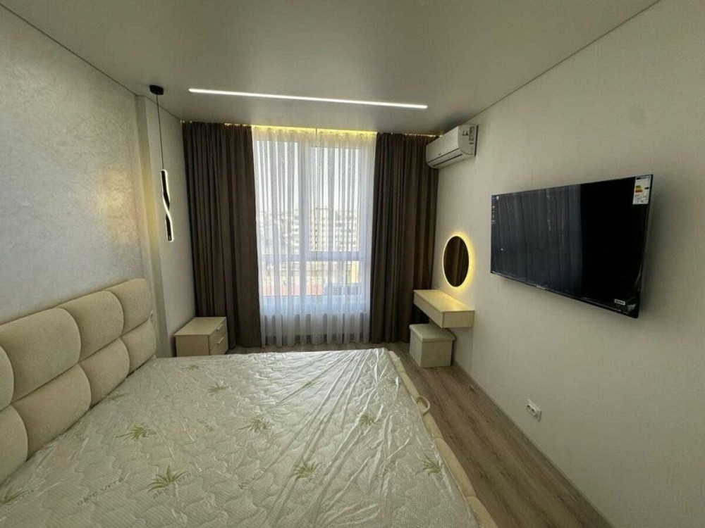 Продаж Квартира 2-кімнатна, 10/12 поверх на вул.Коновальця Івано-Франківськ - фото 2