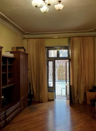 Продам 4-х комнатную квартиру в Центре города Одеса