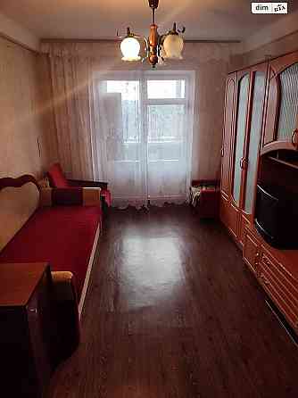 Оренда Квартира 3-кімнатна, 6/9 поверх на вул. Космонавта Поповича, 16 Київ