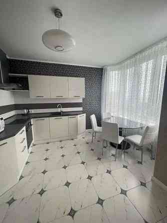 Оренда Квартира 1-кімнатна, 18/25 поверх на ул. Анны Ахматовой, 34 Київ