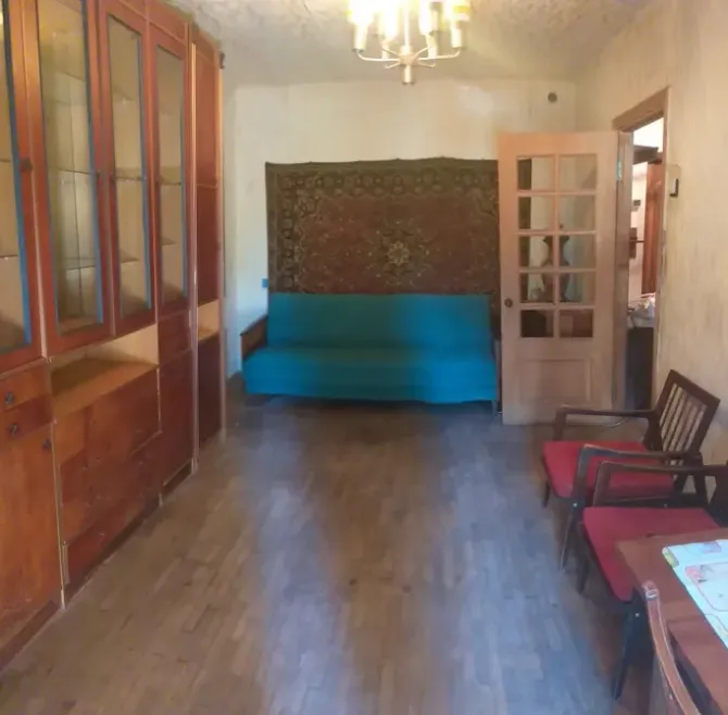 I will rent a simple - modest 1-room apartment on Cheryomushki street Kosmonavtov/Ost. 