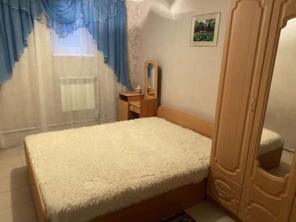 Оренда Квартира 3-кімнатна, 1/3 поверх Київ - фото 1