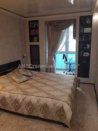 Продаж Будинок 3-кімнатний на Макіївська вул., 7 Київ