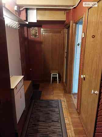 Оренда Квартира 1-кімнатна, 2/9 поверх на Ореста Левицького, 9/21 Київ