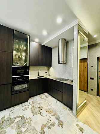 Продаж Квартира 3-кімнатна, 8/12 поверх на Чубаевская ул., 1 Odessa