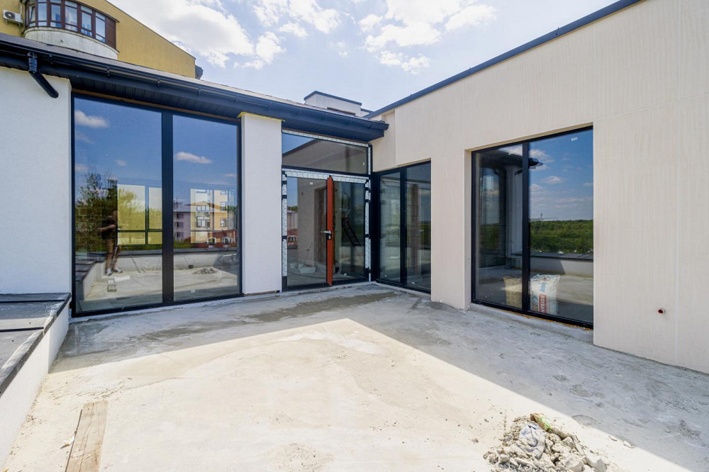 Продаж Квартира 3-кімнатна, 5/5 поверх на вул. Угорська Львів - фото 4