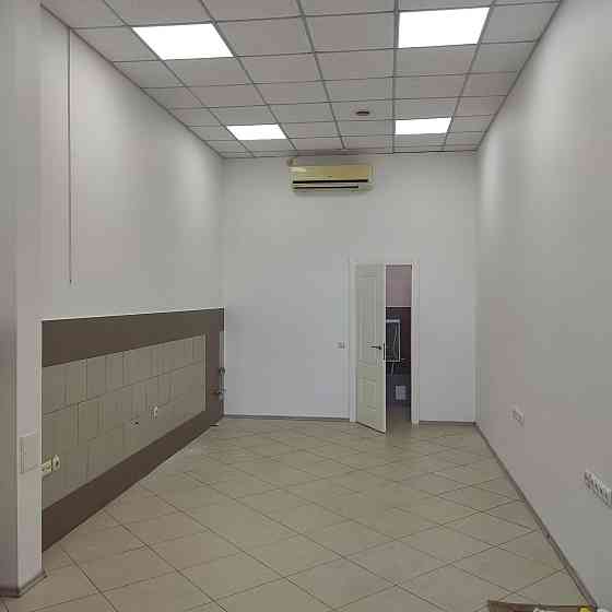 Оренда торгове приміщення на Пирогова поверх - 1/2 Вінниця