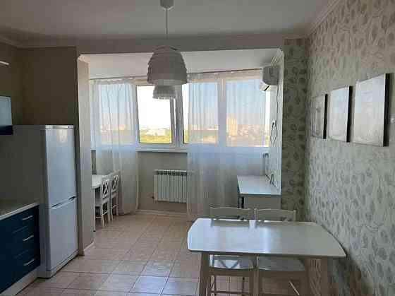 Оренда Квартира 2-кімнатна, 15/25 поверх на ул. Сикорского Киев