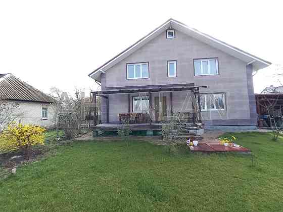 Оренда Будинок 5-кімнатний Kiev