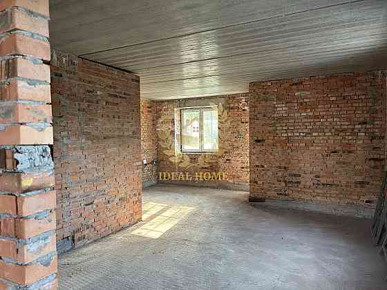 Продаж Будинок 5-кімнатний Киев