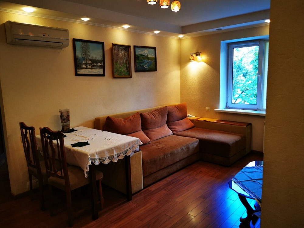 Оренда Квартира 3-кімнатна, 2/9 поверх на просп. Павла Тичини, 19 Kiev - photo 1