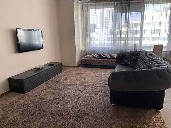 Оренда Квартира 2-кімнатна, 11/18 поверх на Литературная ул., 1а Одеса