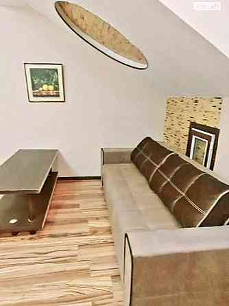 Оренда Квартира 3-кімнатна, 6/6 поверх на Мечникова Київ