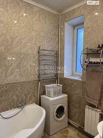 Продаж Квартира 4-кімнатна, 4/4 поверх на вул. Героїв Харкова Kharkiv