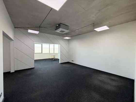 Оренда офісне приміщення на улица Никольско-Слободская, д.1 приміщень - 4, поверх - 24/25 Київ