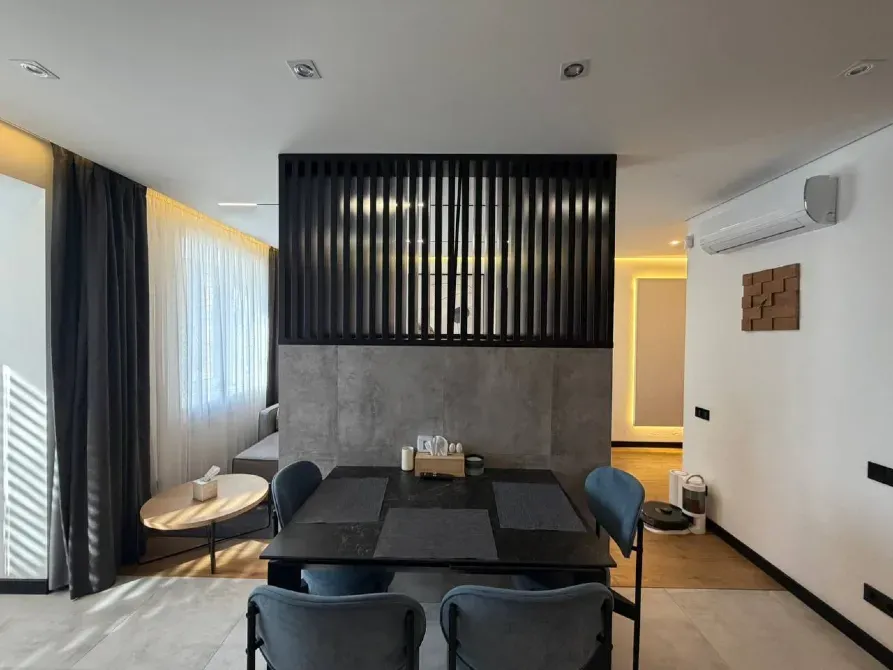 Продажа 2к Квартира 69.2 кв.м вул. Центральна, ЖК 