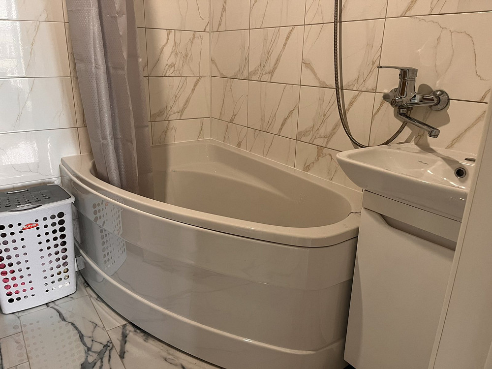 Продам современную 2-х комнатную квартиру на пос.Котовского (ул.Школьная)  - фото 14