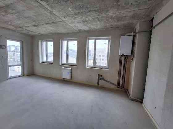 Продаж Квартира 4-кімнатна, 4/5 поверх на вул. В'ячеслава Чорновола Львов