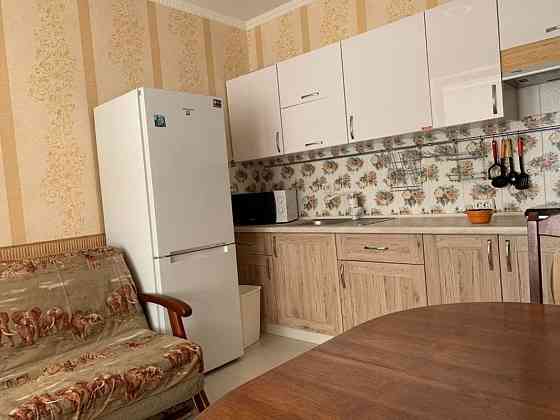 Оренда Квартира 1-кімнатна, 10/26 поверх на Заречная ул., 1Б Київ