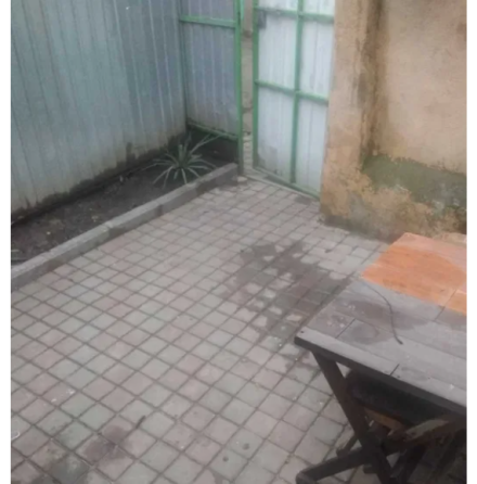 Продам квартиру двух комнатною квартиру  на Молдаванке улица  Болгарская угол Мясоедовской Одесса