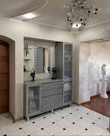 Продаж 3к Квартира 98 кв.м проспект Миру, Житомир