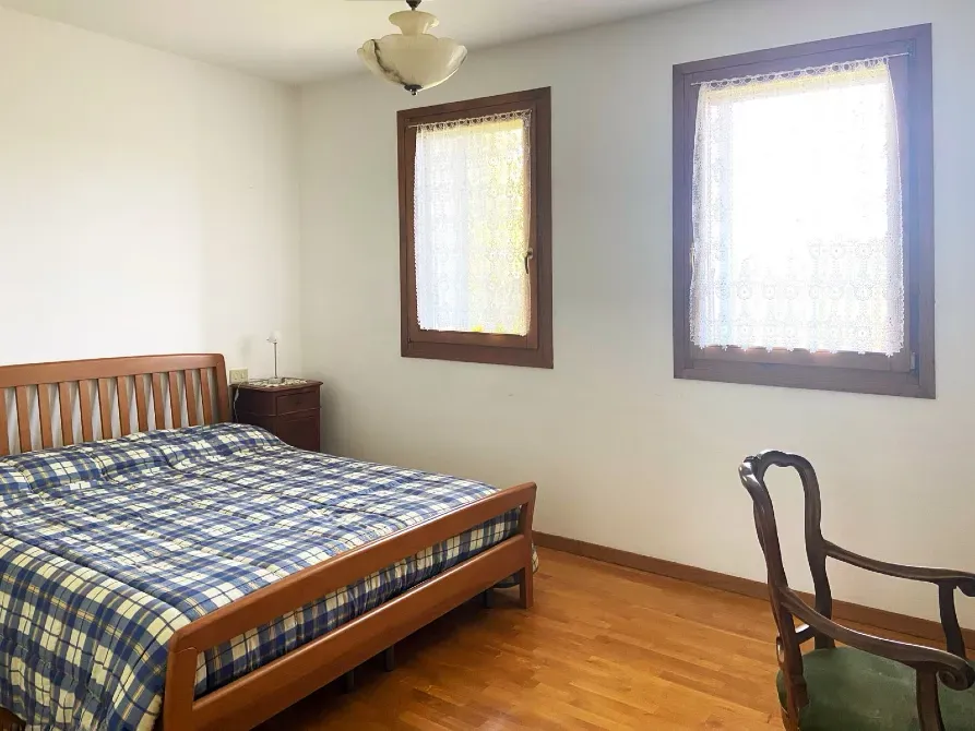 For sale 3-storey House with land 13 ares 180 sq.m 5 rooms at Via Eligio Porcu Venice - photo 9