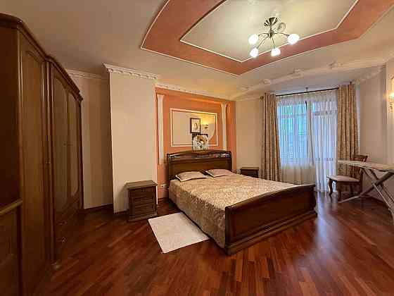 Оренда Квартира 2-кімнатна, 6/9 поверх на Мельника, 2 Івано-Франківськ