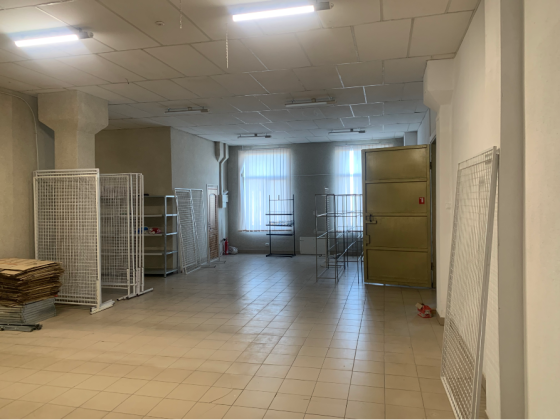 Здається Торгово-офісний центр площа 700 кв.м 2-й поверх Львів Промислова 50/52 Львів