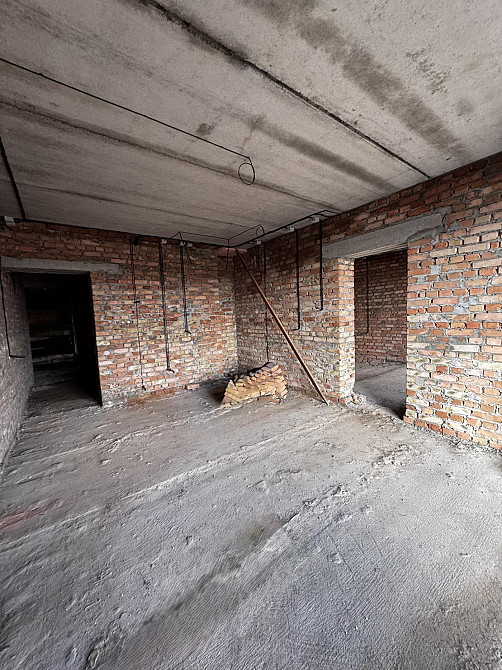 Продаж 1к Квартира 48.5 кв.м Фабрична вул. Rivne - photo 2