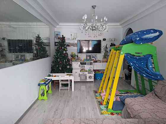 Продаж Квартира 2-кімнатна, 4/9 поверх на Василівська вул., д. 2 Київ