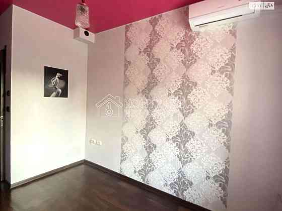 Продаж Квартира 1-кімнатна, 1/3 поверх на вул. Троїцький Kharkiv