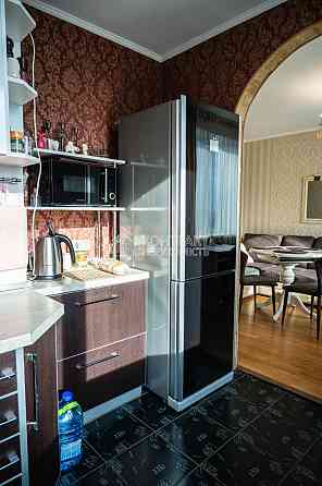 Продаж Квартира 3-кімнатна, 9/9 поверх на вул. Велика Кільцева Харків