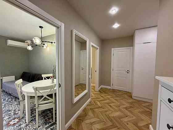 Продаж Квартира 2-кімнатна на ул. Академика Сахарова, 16 Одесса