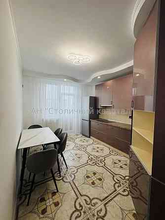 Оренда Будинок 2-кімнатний на Юлії Здановської вул., 73А Київ