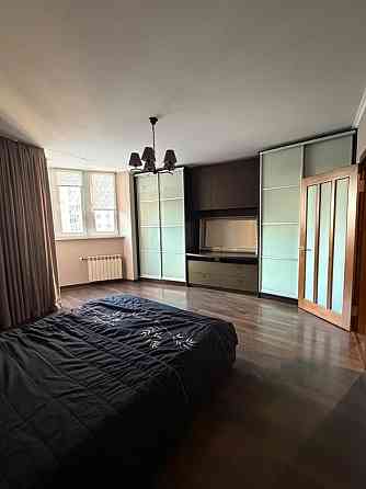 Продаж Квартира 2-кімнатна, 12/18 поверх на Днепровская наб. вул., д. 19а Киев