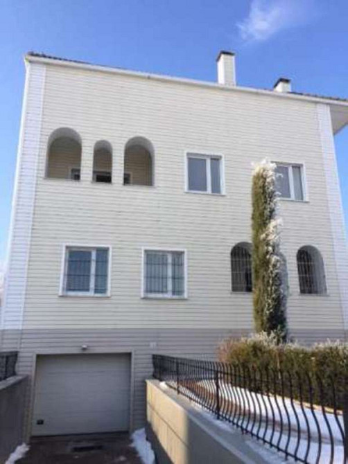 Продаж 3-поверховий Будинок з ділянкою 15 сот 246 кв.м    - фото 1