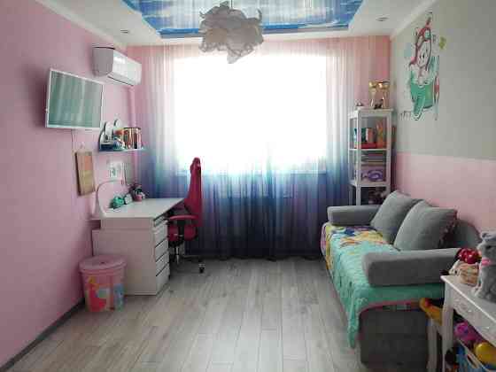 Продаж Квартира 2-кімнатна, 25/26 поверх на Воскресенська вул., д. 18 Київ