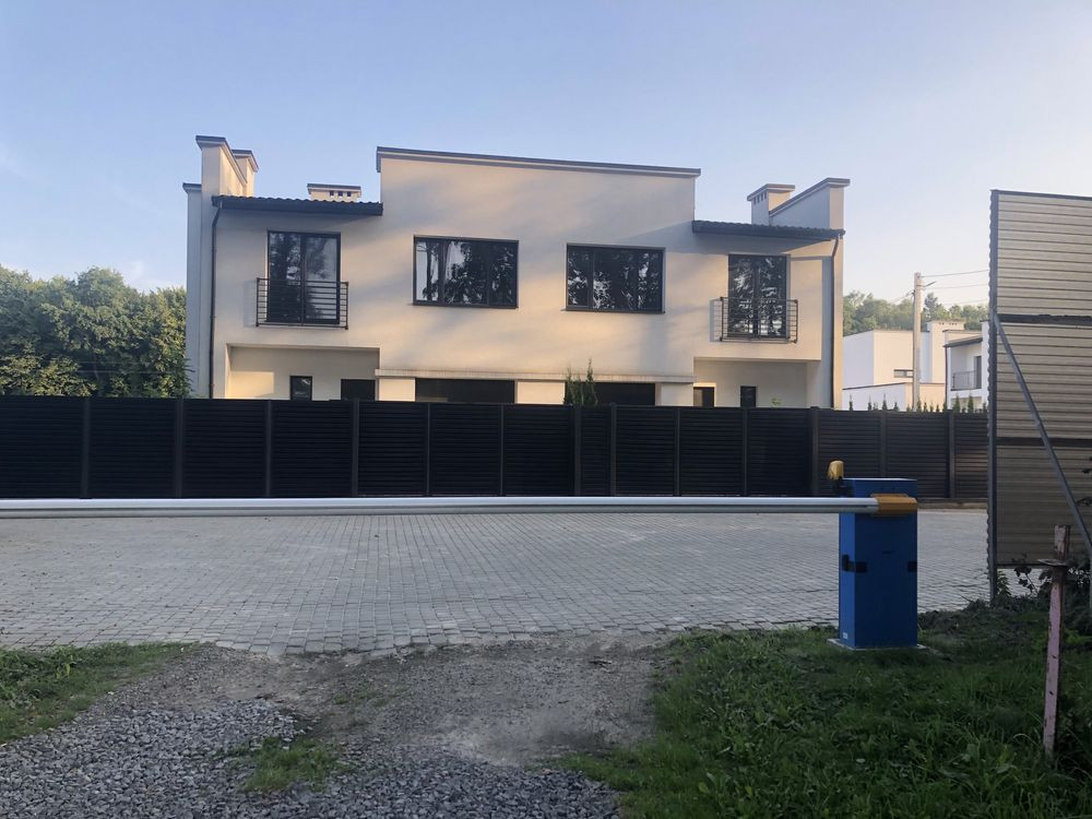 Продаж Будинок 4-кімнатний Зимна Вода - фото 1