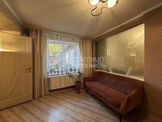 Продаж Будинок 4-кімнатний на вул. Валер'янівська Kharkiv