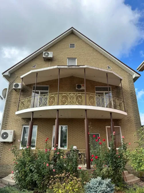 Продаж 2-поверховий Будинок з ділянкою 5 сот 322 кв.м 7+ кімн. на Кривоноса Дніпро - фото 1