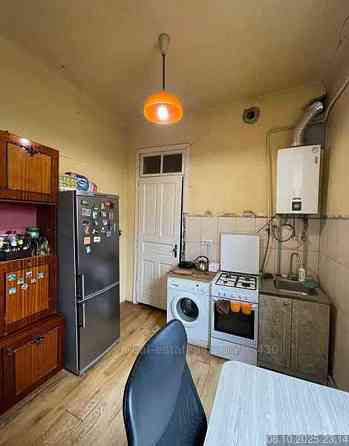 Продаж Квартира 1-кімнатна, 3/3 поверх на вул. Клепарівська Львів