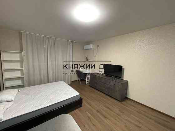 Оренда Квартира 1-кімнатна, 25/28 поверх на Бажана Николая просп. Киев