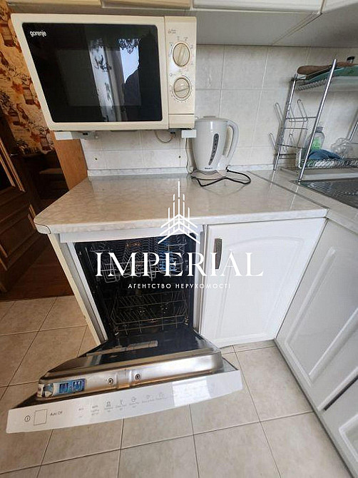 Продаж Квартира 4-кімнатна, 6/9 поверх на вул. Салютна Київ - фото 10