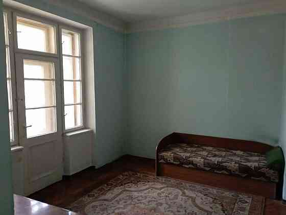 Продаж Квартира 3-кімнатна, 2/3 поверх на вул.Чорновола Івано-Франківськ