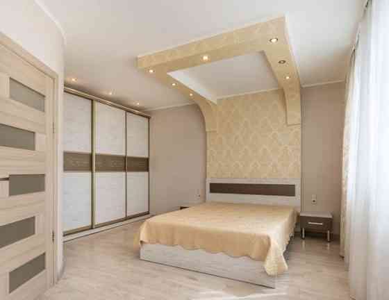 Продаж Квартира 1-кімнатна, 11/25 поверх на Воскресенський вул., д. 10-А Kiev