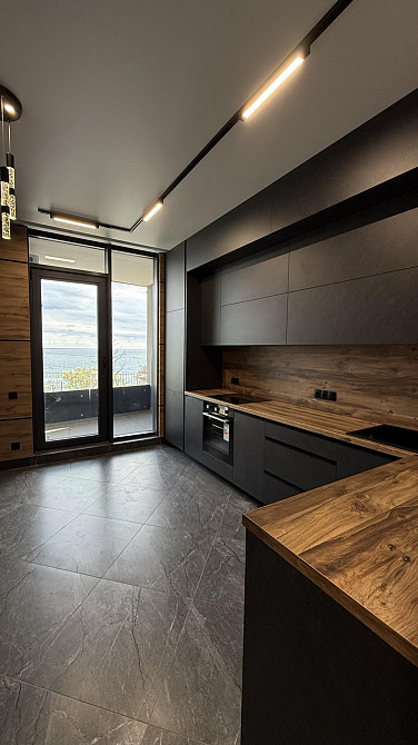 Продаж Квартира 2-кімнатна, 1/9 поверх на Фонтанская дорога ул. Одеса - фото 1